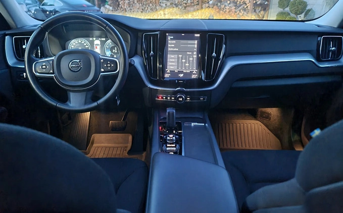 Volvo XC 60 cena 159000 przebieg: 80200, rok produkcji 2020 z Myszków małe 742